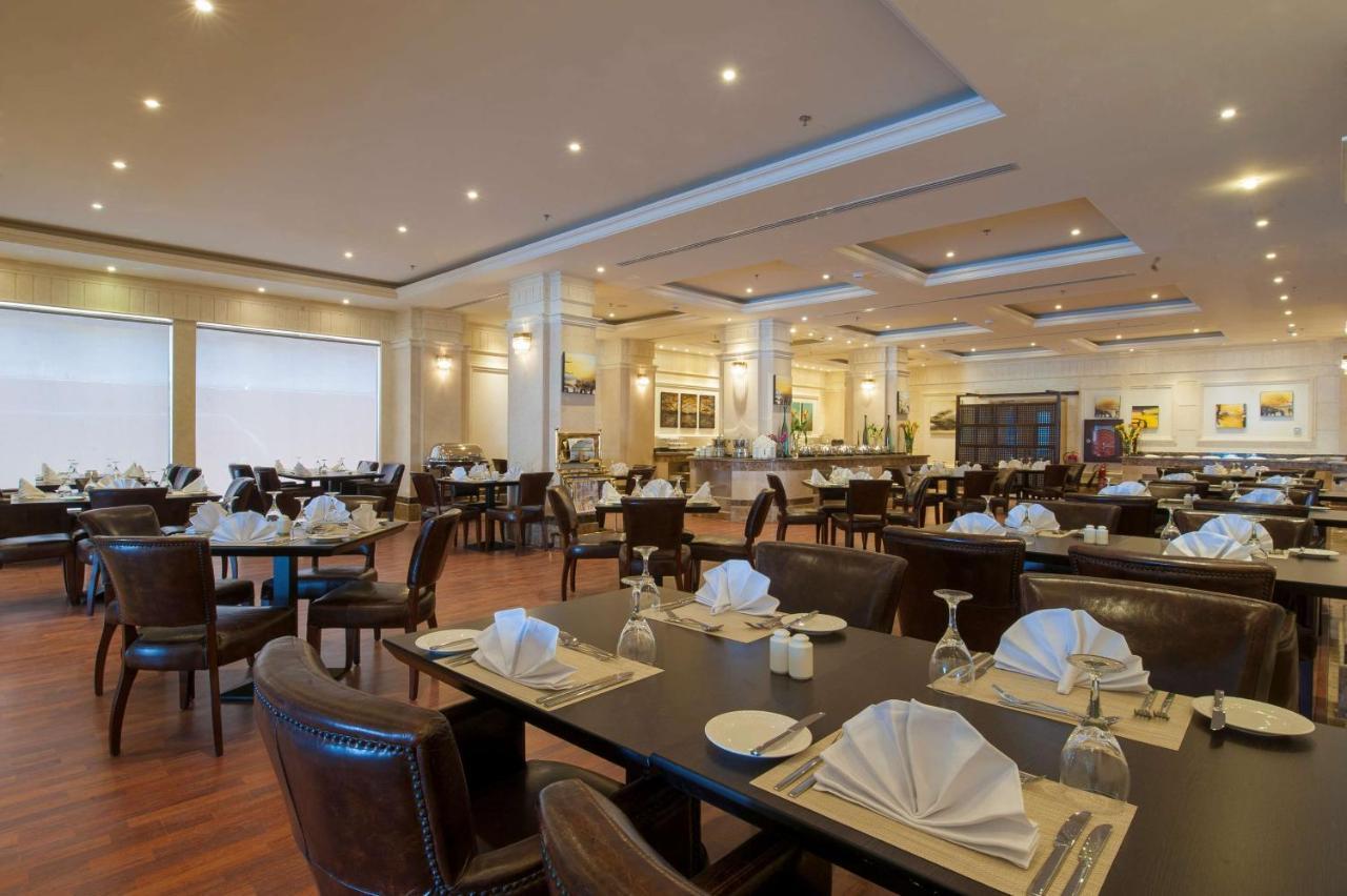Radisson Blu Hotel, Dhahran Al-Khubar Exteriér fotografie