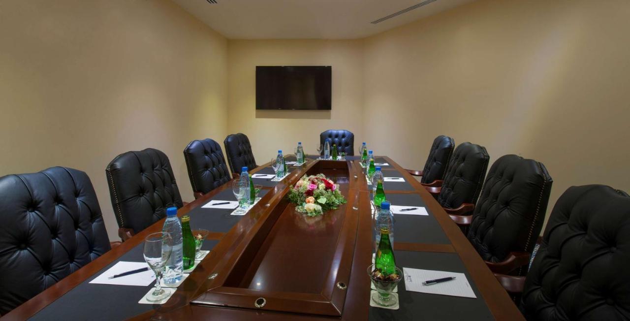 Radisson Blu Hotel, Dhahran Al-Khubar Exteriér fotografie