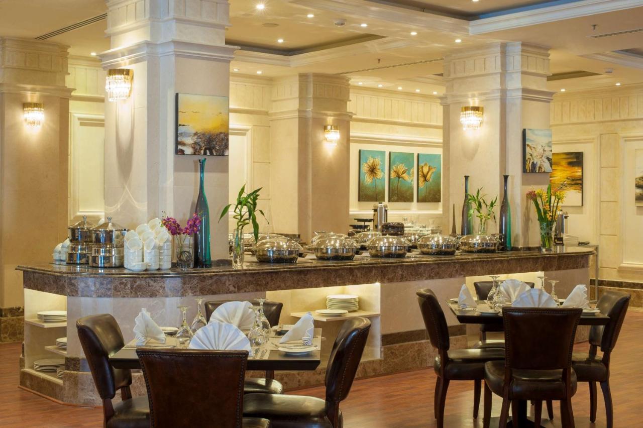 Radisson Blu Hotel, Dhahran Al-Khubar Exteriér fotografie