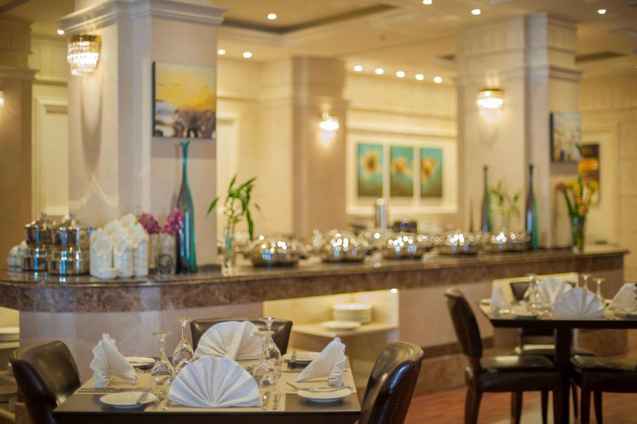 Radisson Blu Hotel, Dhahran Al-Khubar Exteriér fotografie