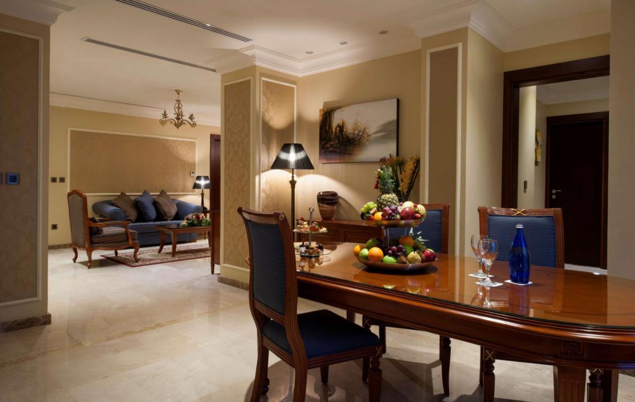 Radisson Blu Hotel, Dhahran Al-Khubar Exteriér fotografie
